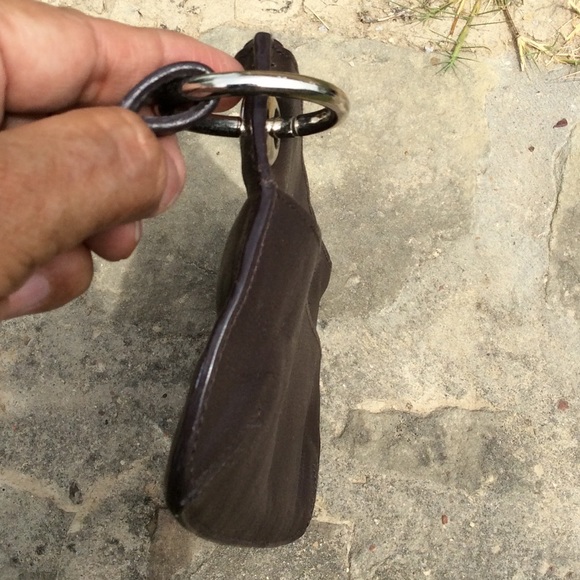 OLD NAVY BROWN LEATHER WRISTLET - Picture 2 of 6